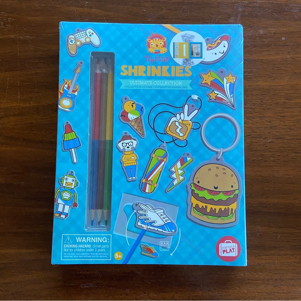 Brand New Sealed Box of Shrinkies Craft